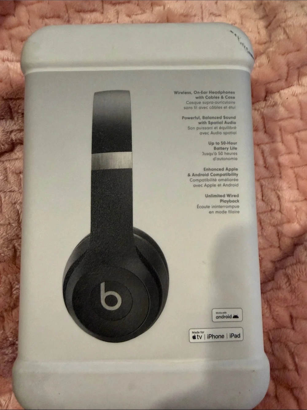 Beats by Dre Beats Solo 4 Headphones - Black on White Case